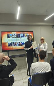 IMG 904c3ad728160edd7eab5de0f9a7eef5 V